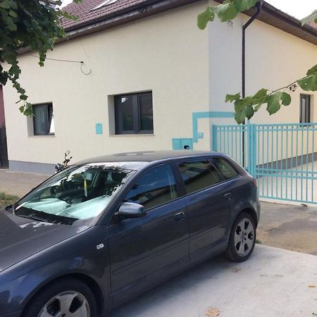 Maremi Appartement Timişoara Buitenkant foto